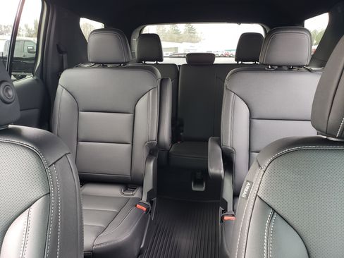 New 2026 Chevrolet Traverse LT w/ Midnight/Sport Edition image 33