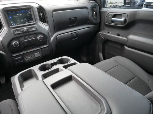 Used 2021 Chevrolet Silverado 1500 Custom Trail Boss AWD/4WD image 11