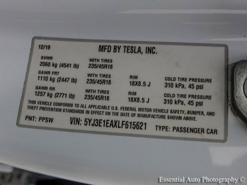 Used 2020 Tesla Model 3 Standard Range Plus image 38