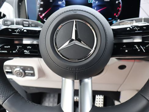 Used 2025 Mercedes-Benz G 550 image 22