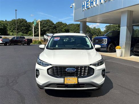 Certified 2023 Ford Escape Platinum w/ Premium Technology Package AWD/4WD image 2