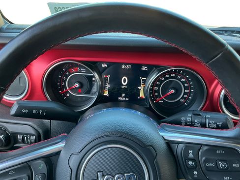 Used 2021 Jeep Wrangler Unlimited Rubicon image 12