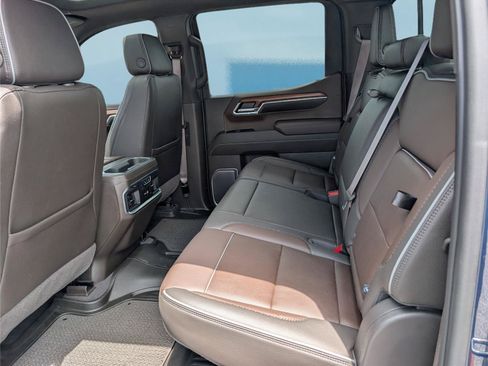 Used 2022 GMC Sierra 1500 Denali AWD/4WD image 14