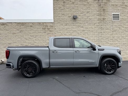 Used 2024 GMC Sierra 1500 Elevation AWD/4WD image 2