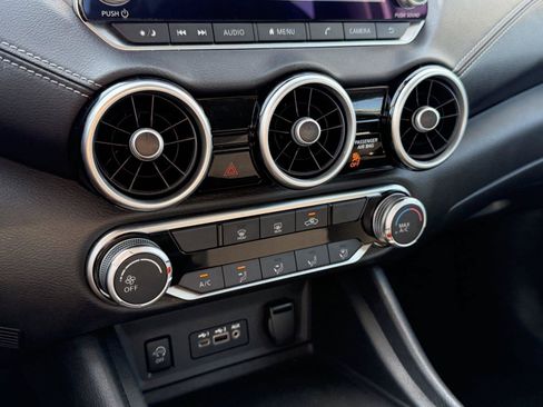 Used 2024 Nissan Sentra SV FWD image 24