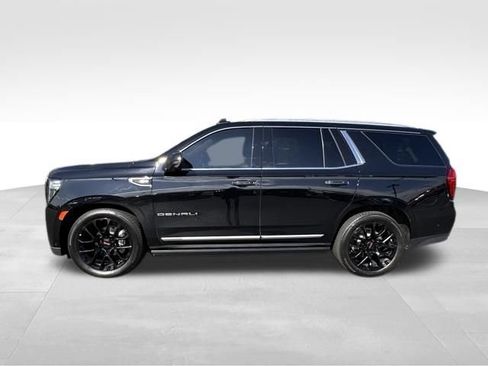 Used 2023 GMC Yukon Denali w/ Denali Reserve Package AWD/4WD image 3