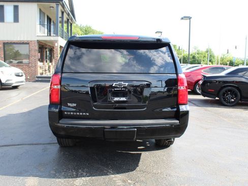 Used 2019 Chevrolet Suburban LT AWD/4WD image 6
