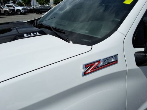 Certified 2025 Chevrolet Silverado 1500 LT Trail Boss w/ Convenience Package II AWD/4WD image 11