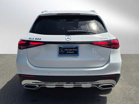 Used 2026 Mercedes-Benz GLC 300 4MATIC image 5