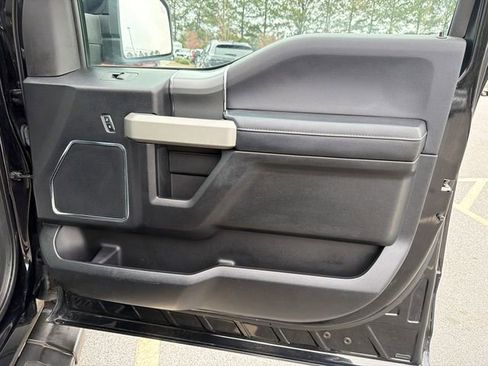 Used 2017 Ford F150 Lariat image 14