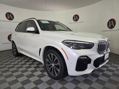 Used 2021 BMW X5 xDrive40i w/ M Sport Package image 1