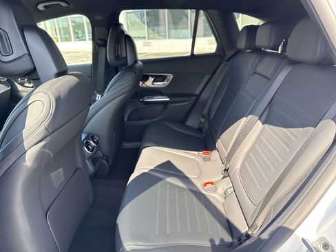 New 2026 Mercedes-Benz GLC 300 image 12