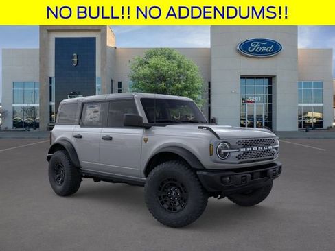 New 2026 Ford Bronco Badlands image 8