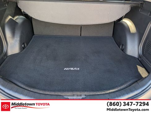 Used 2013 Toyota RAV4 Limited image 31