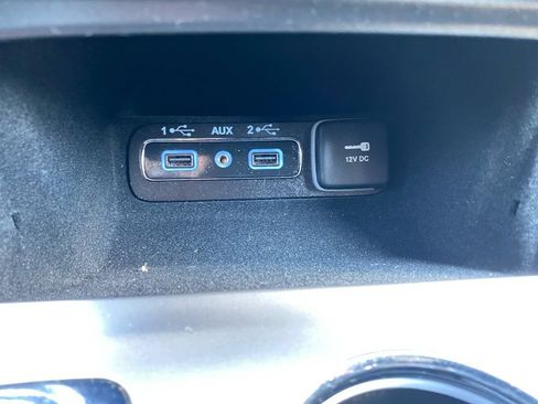 Used 2022 Jeep Grand Cherokee Laredo X AWD/4WD image 39