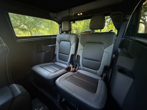 Used 2024 Ford Bronco Black Diamond image 16