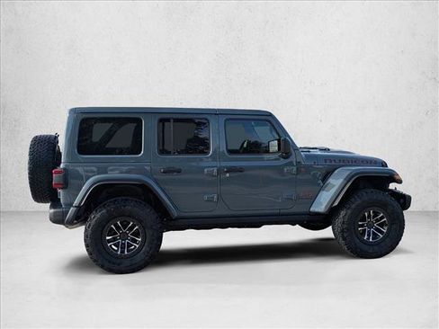 Used 2025 Jeep Wrangler Unlimited Rubicon image 4