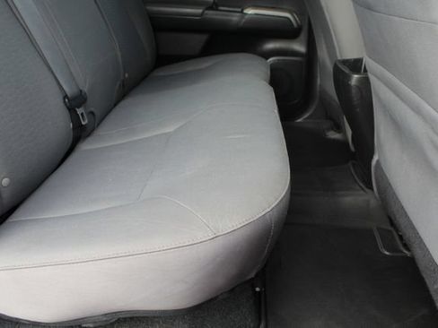 Used 2016 Toyota Tacoma SR5 w/ SR5 Appearance Package (SN) RWD image 33