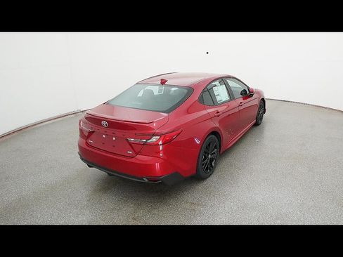 Used 2026 Toyota Camry SE FWD image 25