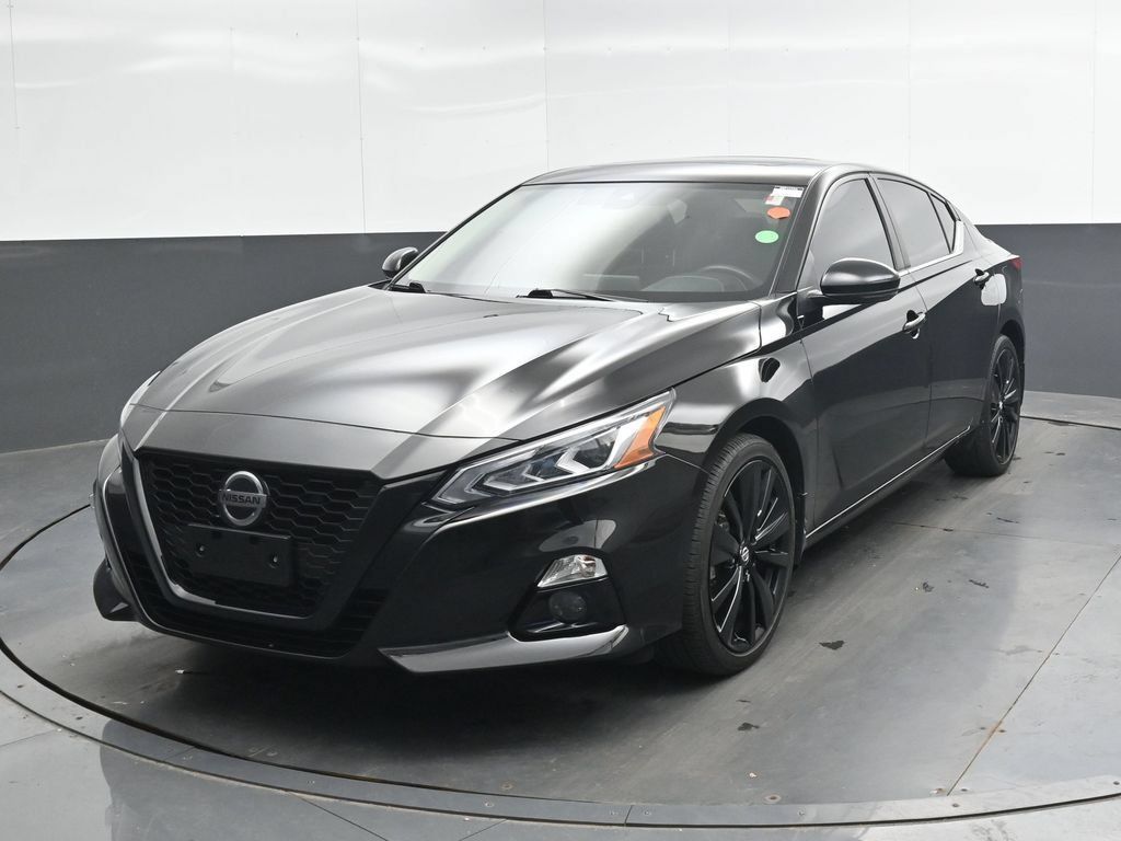 Used 2022 Nissan Altima 2.5 SR w/ Midnight Edition Package AWD/4WD image 6