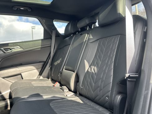 Used 2024 Kia Sportage X-Line w/ X-Line Premium Package image 32