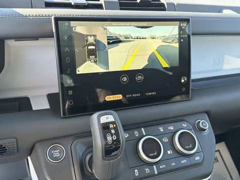 Used 2025 Land Rover Defender 110 S image 25