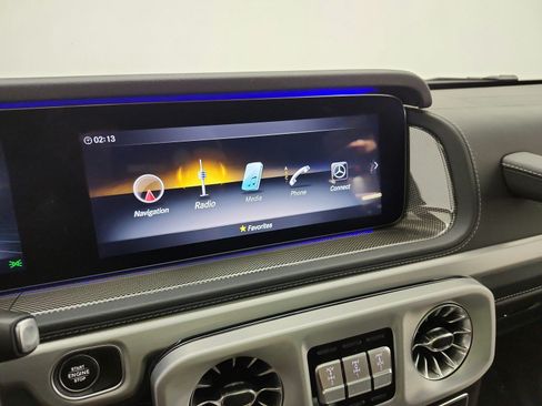 Used 2024 Mercedes-Benz G 63 AMG 4MATIC w/ Seat Comfort Package image 18