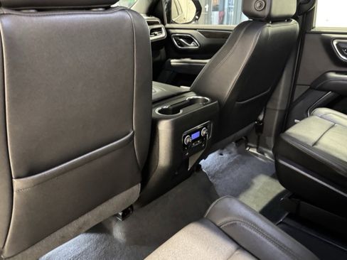 Used 2022 Chevrolet Tahoe LT w/ Luxury Package image 22
