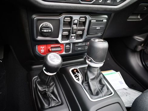 New 2026 Jeep Wrangler Unlimited Sport AWD/4WD image 19