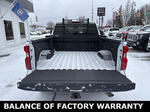 Used 2022 Chevrolet Silverado 2500 Custom w/ Custom Value Package image 10