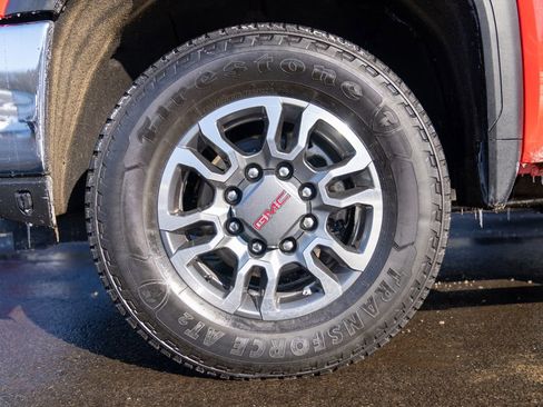 Used 2022 GMC Sierra 2500 SLT w/ SLT Premium Package image 2