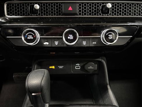 Used 2023 Honda Civic LX image 30