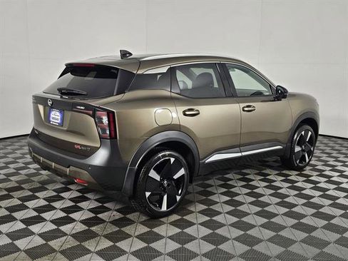 New 2026 Nissan Kicks SR w/ SR Premium Package image 3