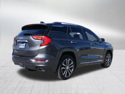 Used 2019 GMC Terrain Denali w/ Advanced Safety Package image 3