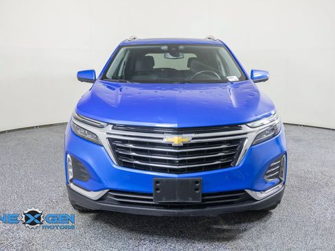Used 2024 Chevrolet Equinox Premier AWD/4WD image 2
