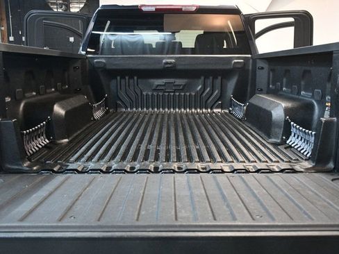 Used 2023 Chevrolet Silverado 1500 LT AWD/4WD image 74