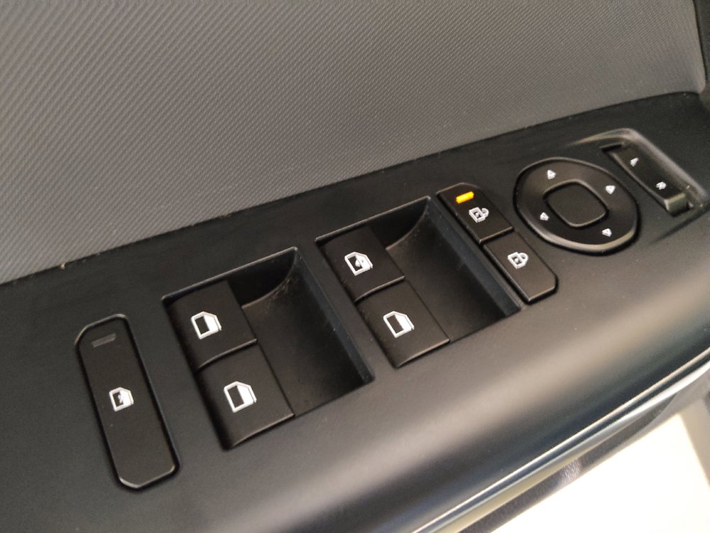 Used 2025 Kia K4 FWD image 27