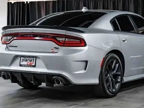 Used 2021 Dodge Charger R/T w/ Blacktop Package image 11