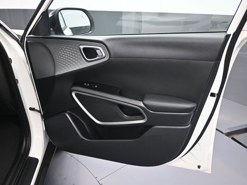 New 2025 Kia Soul S image 35