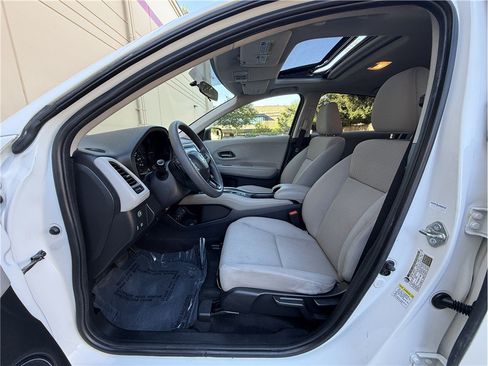 Used 2016 Honda HR-V EX image 11