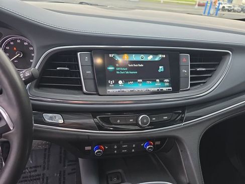 Certified 2019 Buick Enclave Essence AWD/4WD image 19