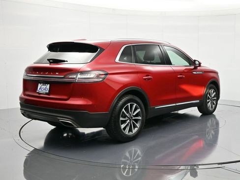 Used 2021 Lincoln Nautilus FWD image 5