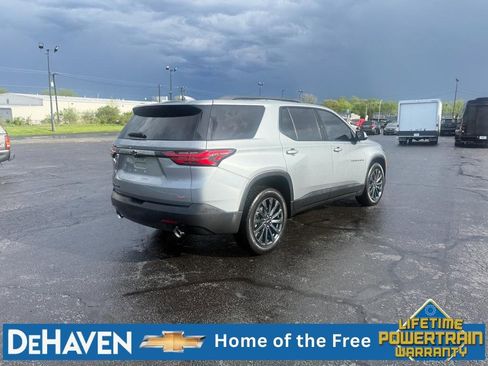 Used 2023 Chevrolet Traverse RS w/ LPO, Floor Liner Package AWD/4WD image 6