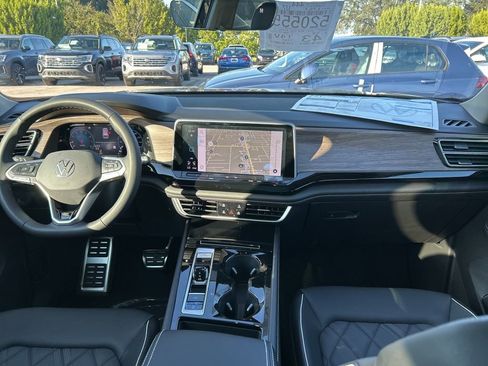 New 2026 Volkswagen Atlas SEL Premium R-Line image 11