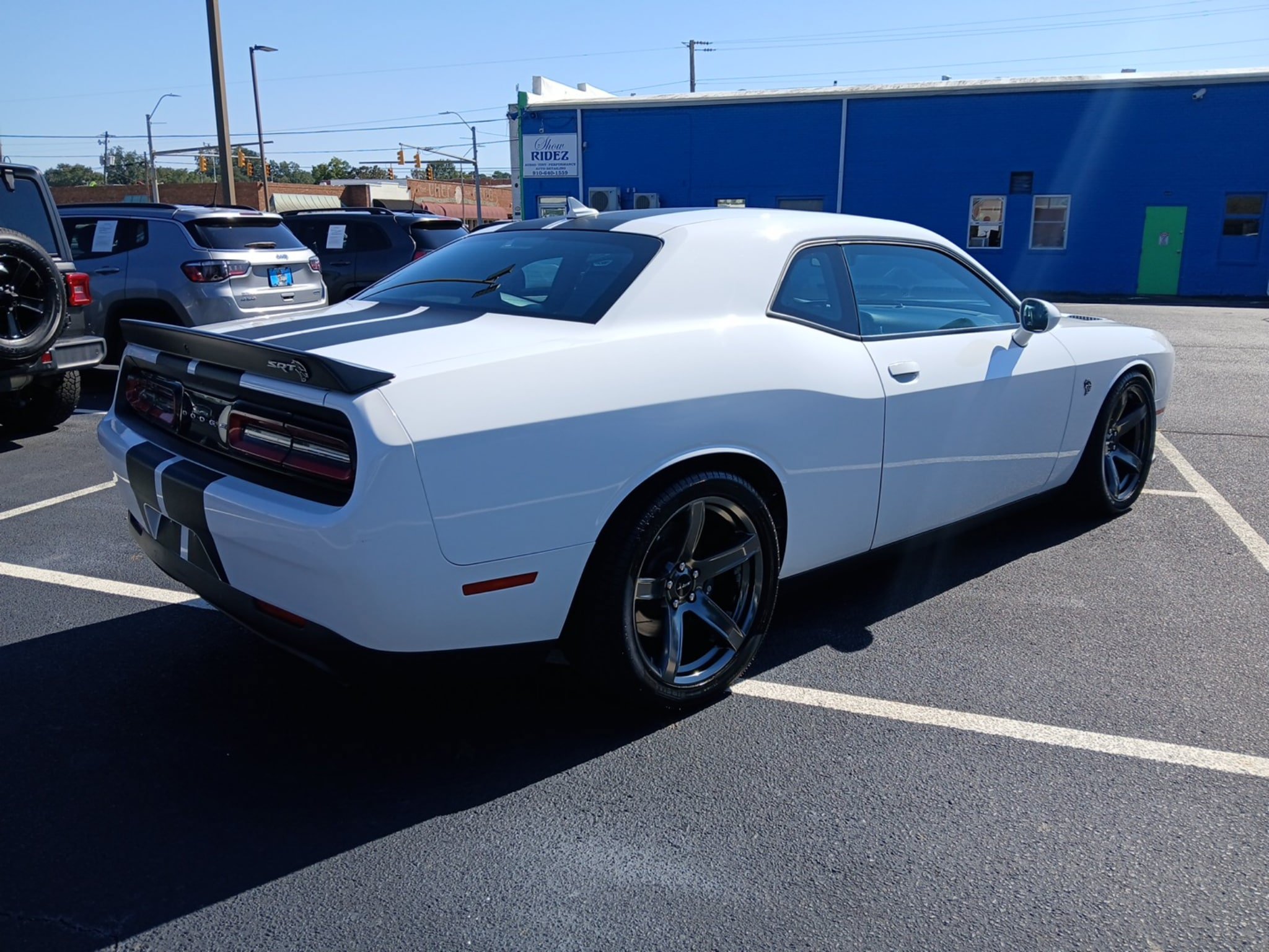 Used 2018 Dodge Challenger SRT Hellcat RWD image 3