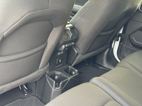 Used 2021 Jeep Wrangler Unlimited Sahara w/ Safety Group image 27