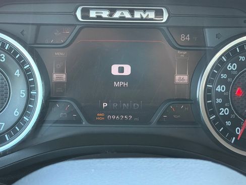 Used 2020 RAM 1500 Laramie AWD/4WD image 27