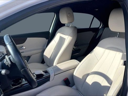 Used 2022 Mercedes-Benz A 220 4MATIC image 24