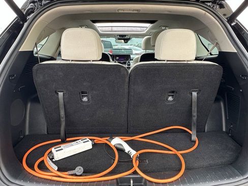 Used 2023 Kia Sorento SX Prestige image 7