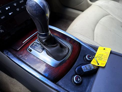 Used 2010 INFINITI G37 Journey w/ Premium Pkg image 25